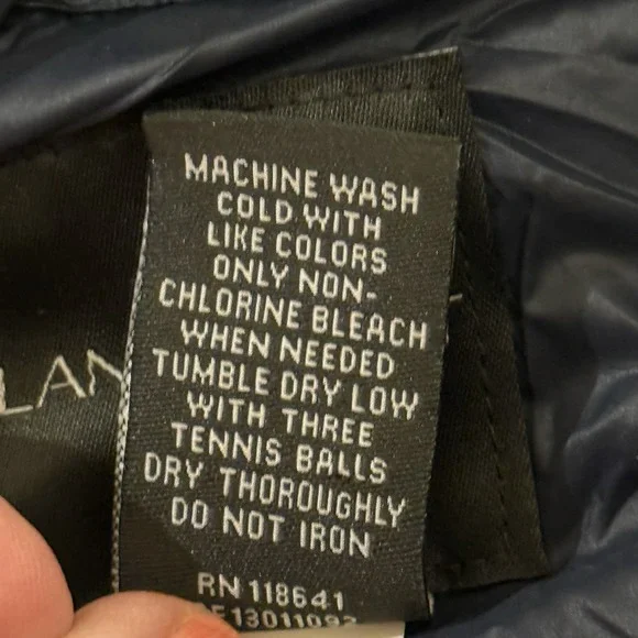 Lane Bryant Women's Down Puffer Jacket Size 26/28 Hooded Black Quilted Coat - Picture 8 of 8